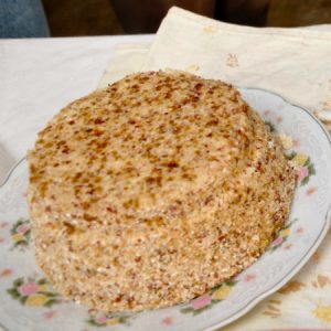 Bijajica recém-saída da cuscuzeira: tipo de bolo feito da mistura de farinhas de milho e de mandioca....